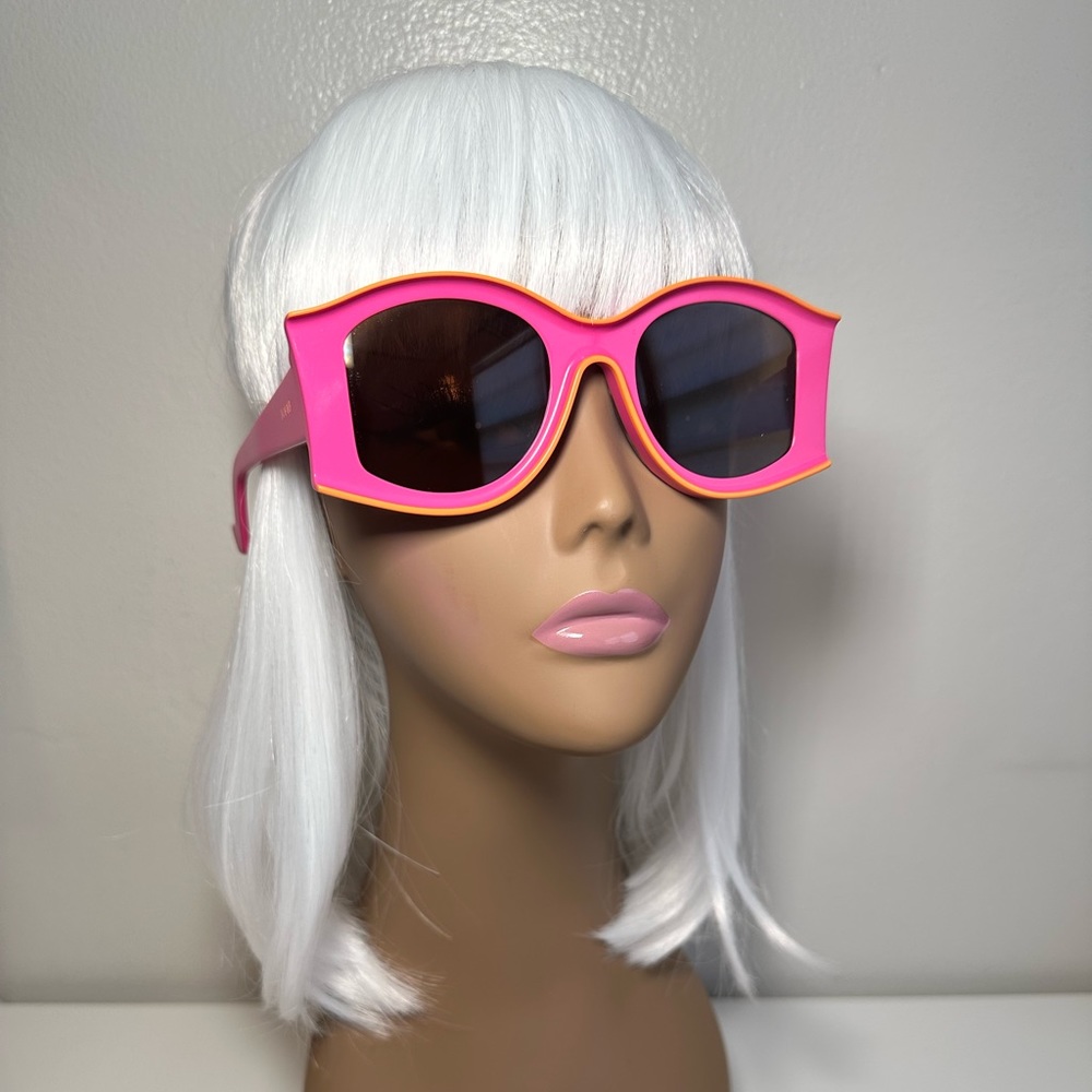 LOEWE sunglasses - ASO Nicki Minaj